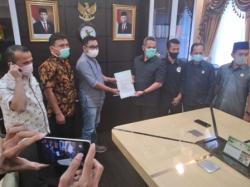 Dinilai Langgar Kode Etik, Anggota DPRD Lapor  Ginda Burnama  ke BK DPRD